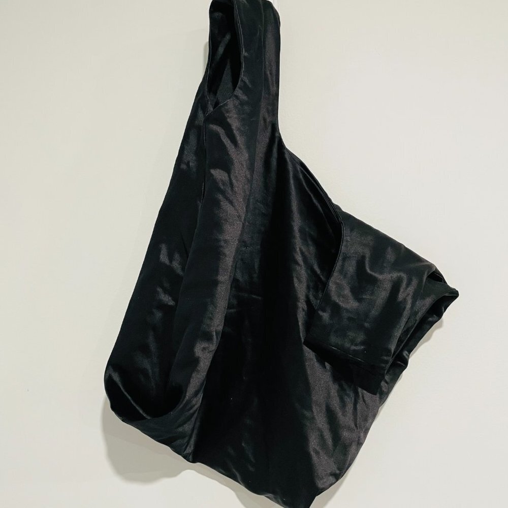 Kendall + Kylie Black Silk Tote Bag - Picture 5 of 8